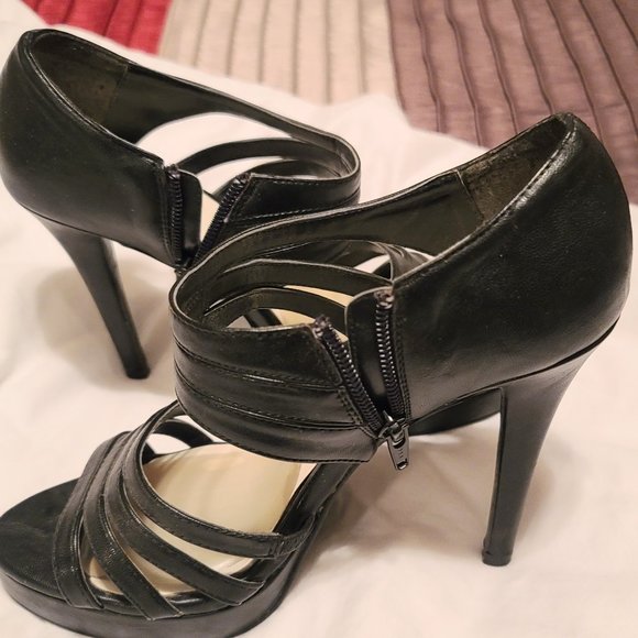 Black Ankle Zip Heels - Picture 3 of 3